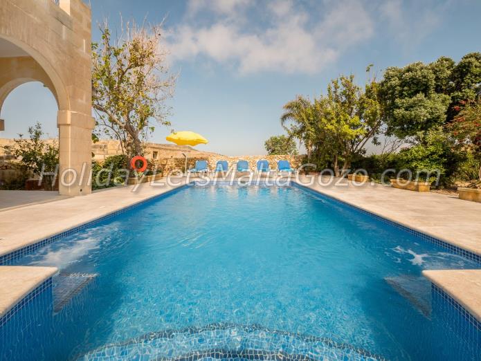 Holiday Let Gozo Gharb Villa/Farmhouse with Pool farmhouse dar is-sultan