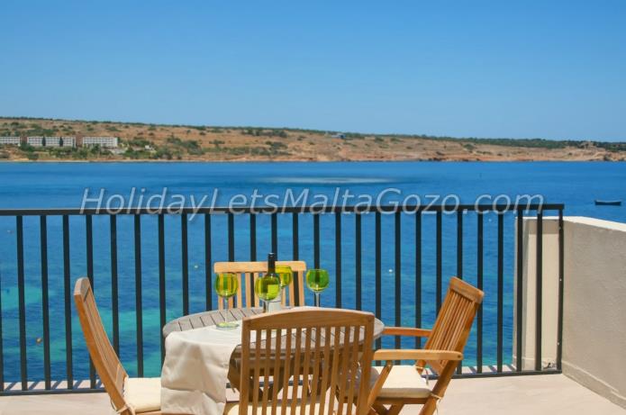 Holiday Let Malta Mellieha Sea Front Penthouse tunnara penthouse