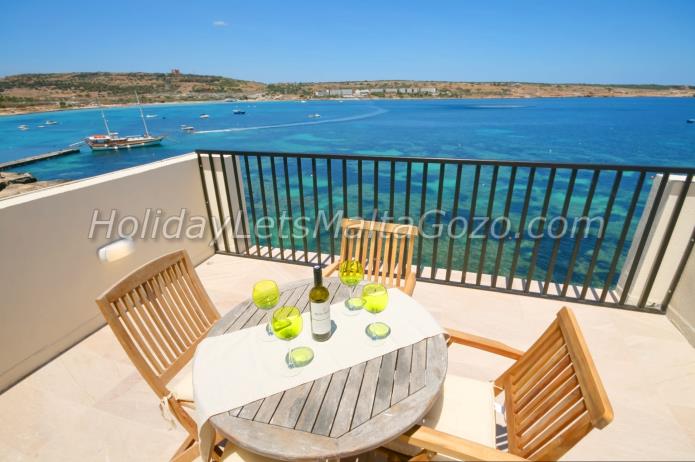 Holiday Let Malta Mellieha Sea Front Penthouse tunnara penthouse