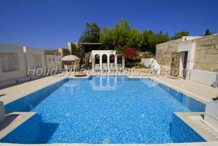 Holiday Let Malta Mgarr Villa/Farmhouse with Pool farmhouse tal-magna