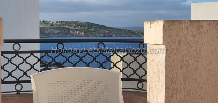 Holiday Let Malta Bugibba, St. Pauls Bay Penthouse with Sea View penthouse crystal no21
