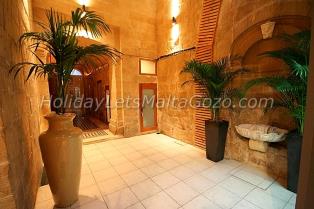 Holiday Let Malta Valletta Apartment old mint no1