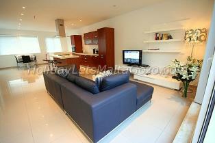 Holiday Let Malta Valletta Penthouse with Sea View old mint penthouse