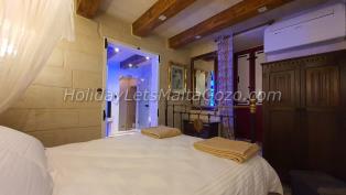 Holiday Let Malta Valletta Apartment st. john suite